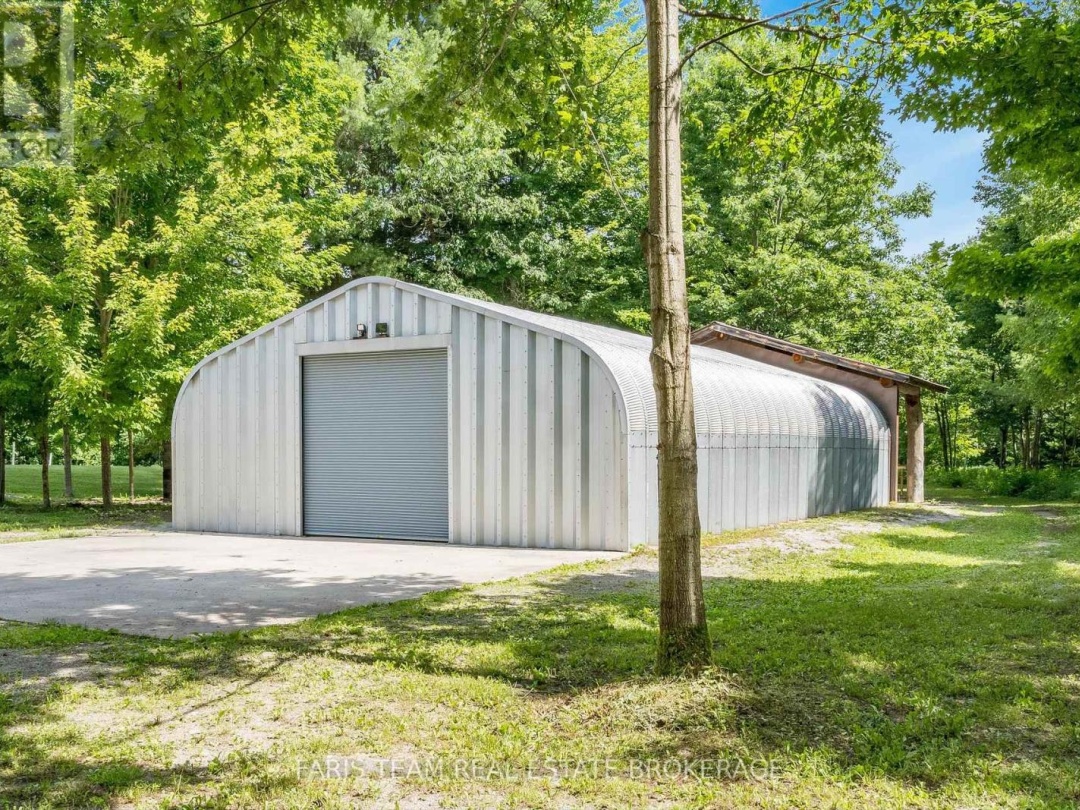 151 MOUNT SAINT LOUIS ROAD E, 