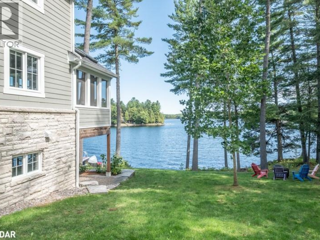 1043 FORTUNES Trail, 