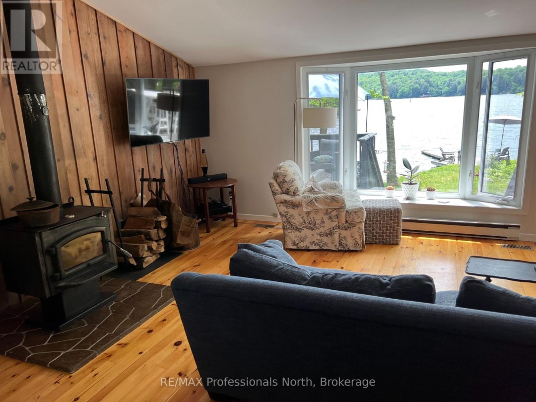 185 ENA DRIVE, Harp Lake