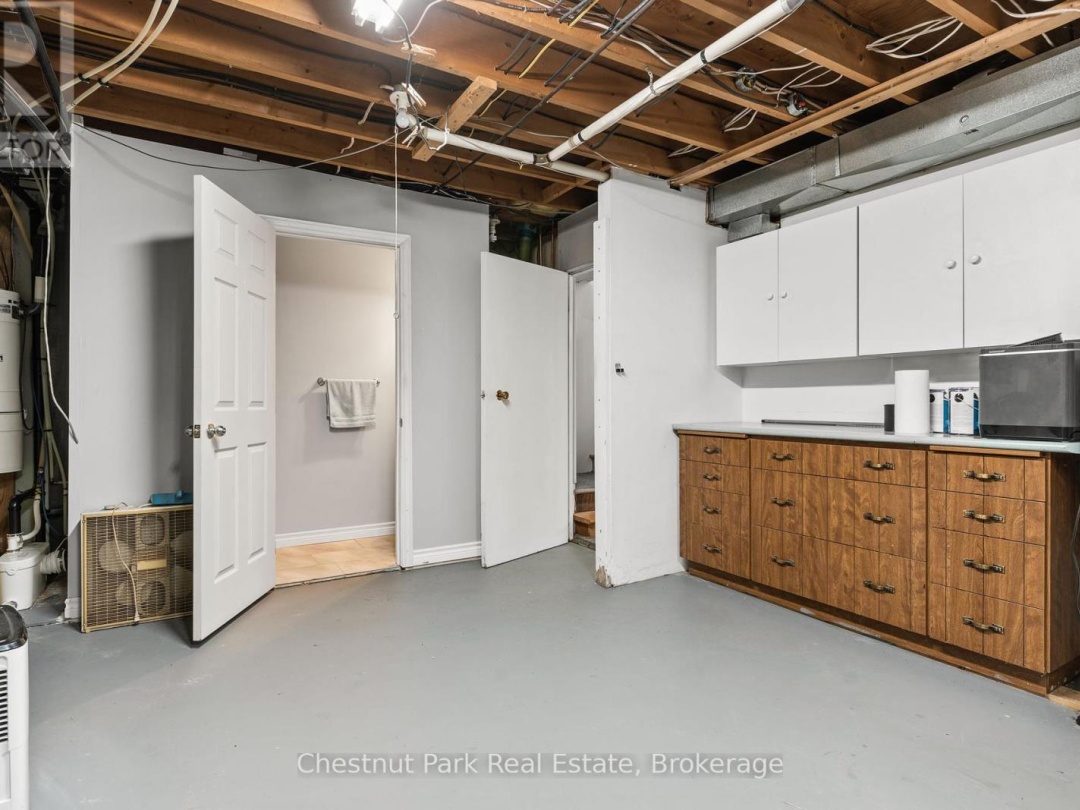 1054 GREEN LAKE ROAD, 
