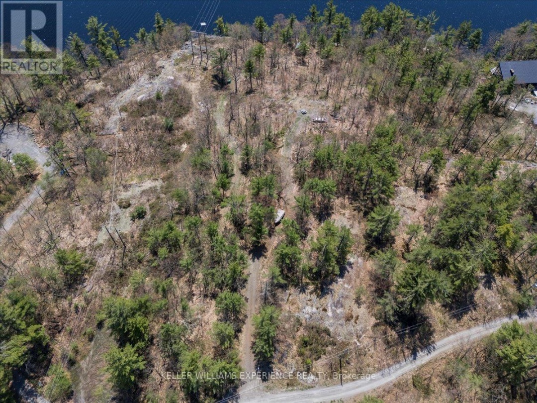 1075 HEINTZMAN GATE, Sparrow Lake