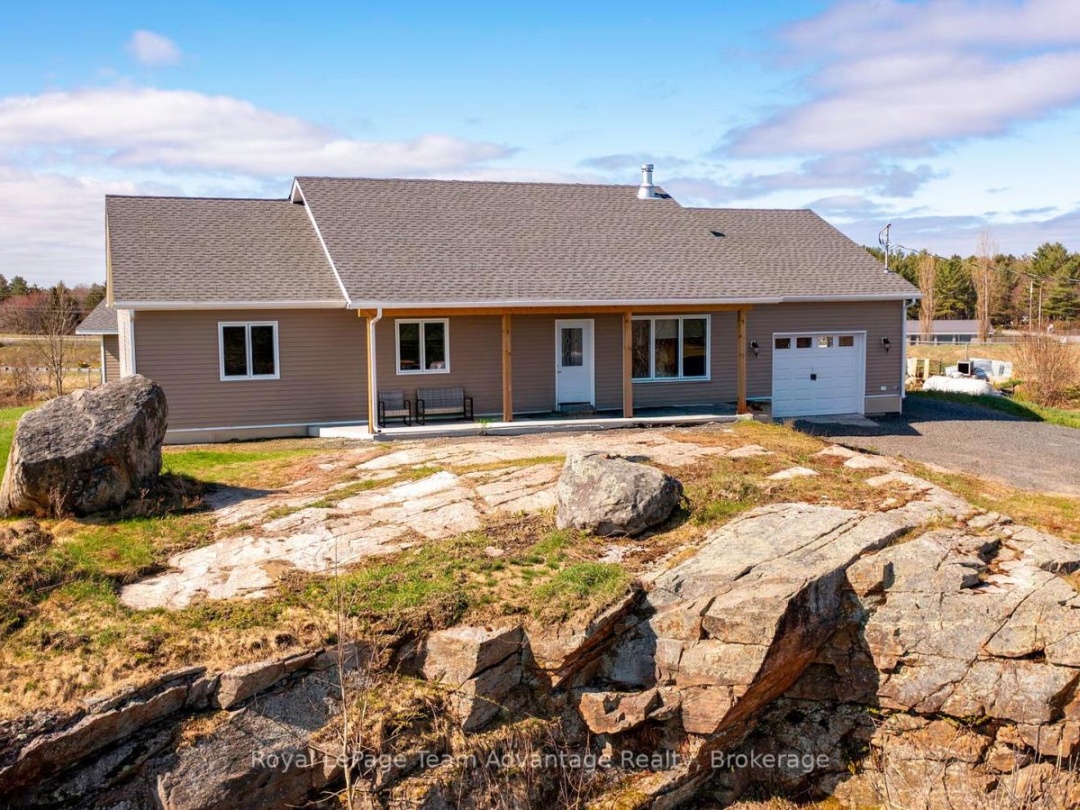 28 Meadowcrest Drive, McDougall