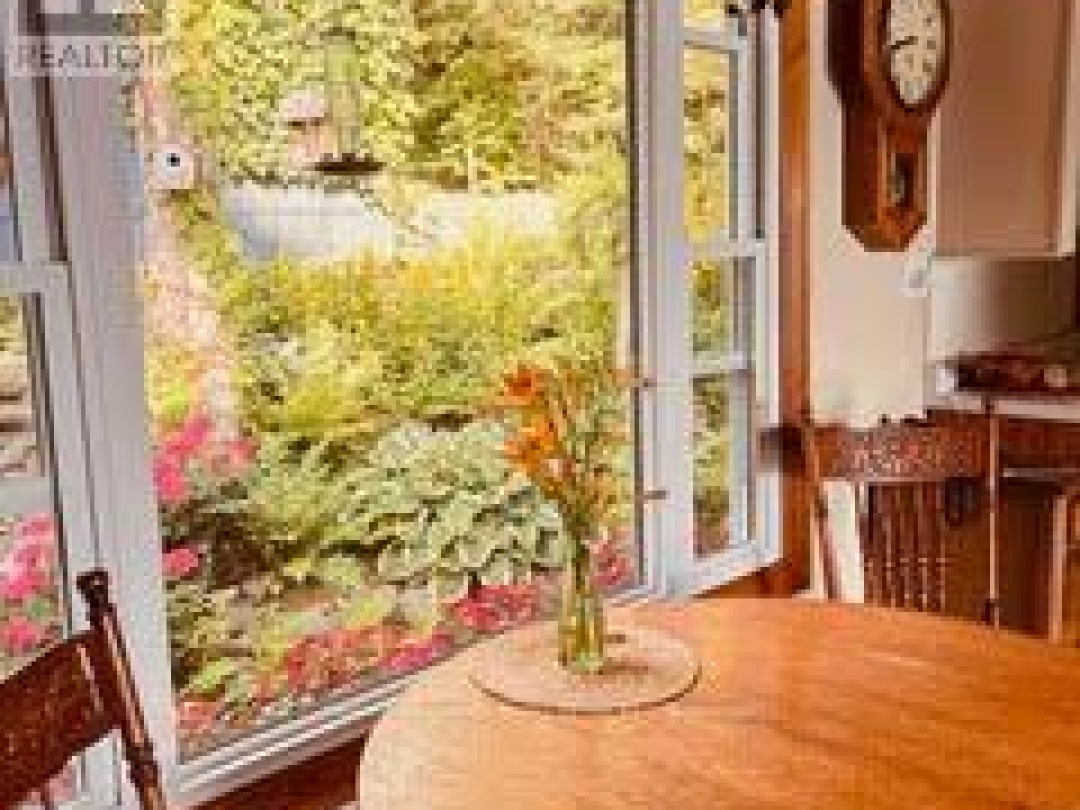 1528 DIGNAN ROAD, 