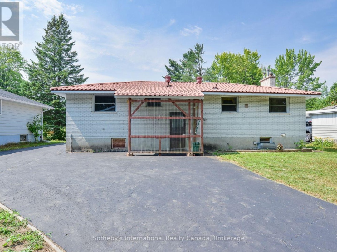 455 FAIRVIEW DRIVE, 