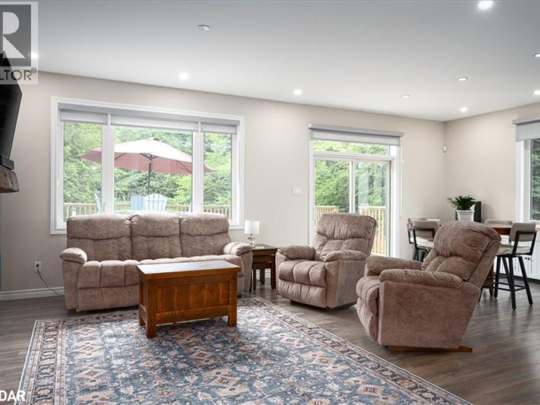 158 MOONSTONE ROAD EAST, 