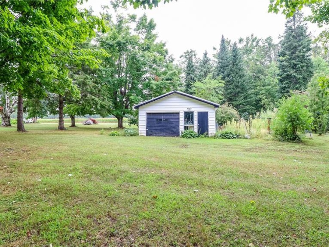 14 CONDER Drive, 