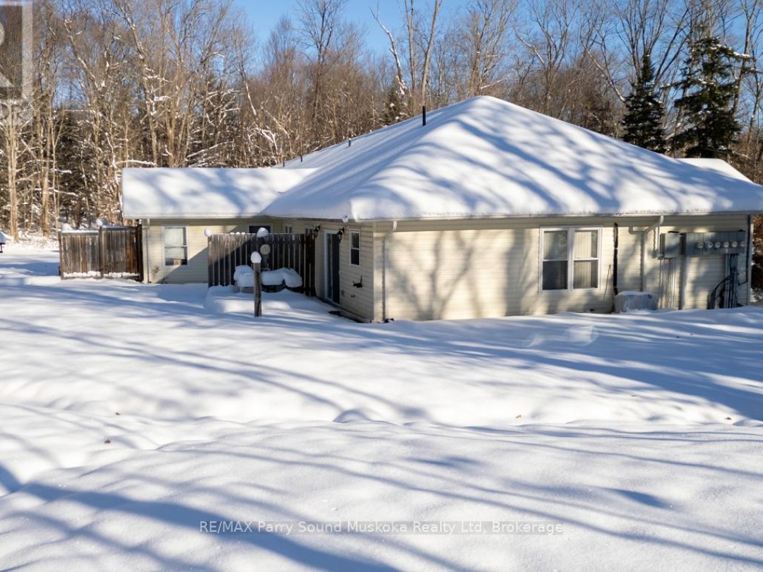 17 - 25 SEGUIN PLACE, 