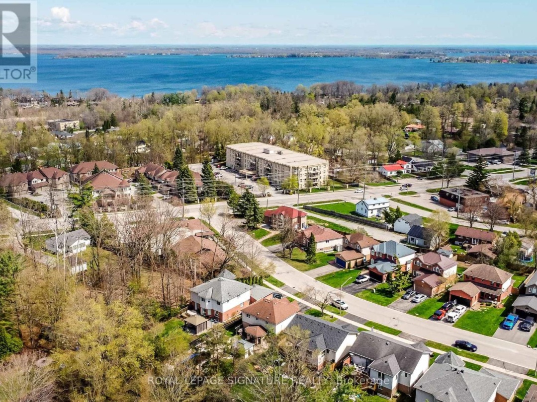 12 Frontier Avenue, Orillia