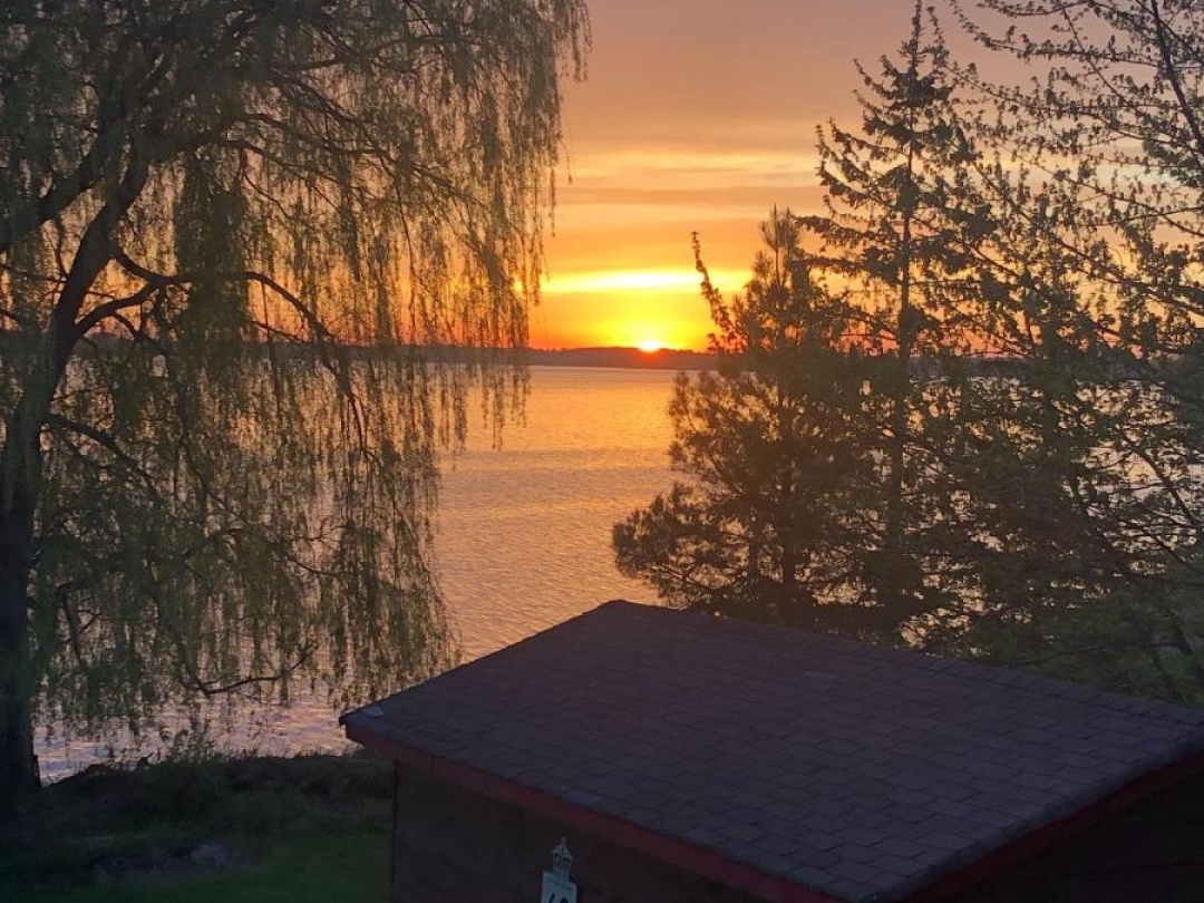 24 PLEASANT VIEW CRESCENT, 