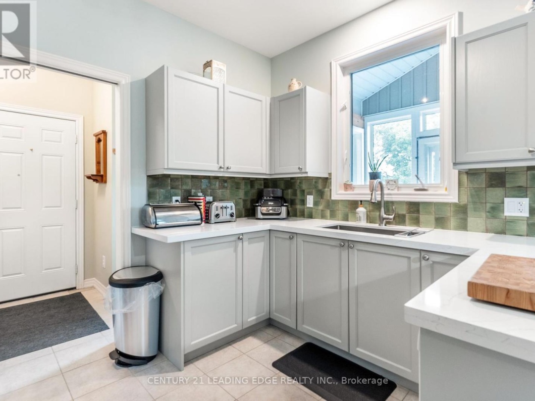 28 WINDOVER DRIVE, 