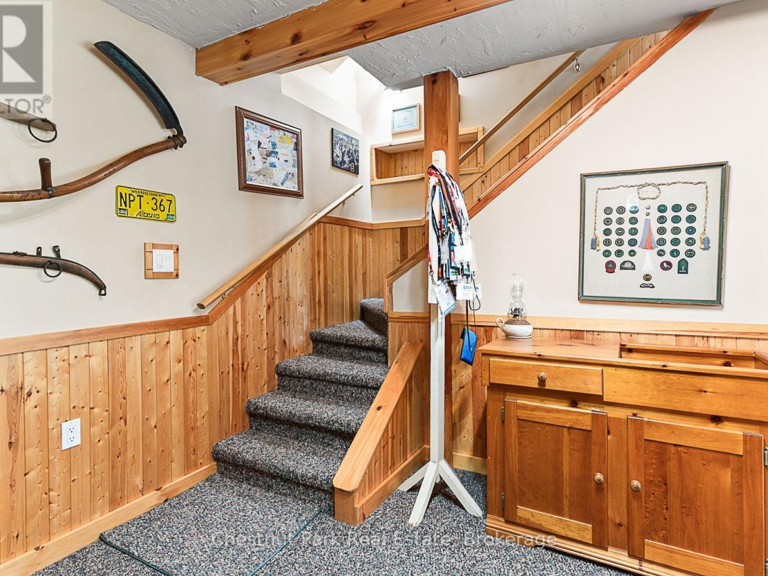 1003 Arnott Lane, Redstone Lake