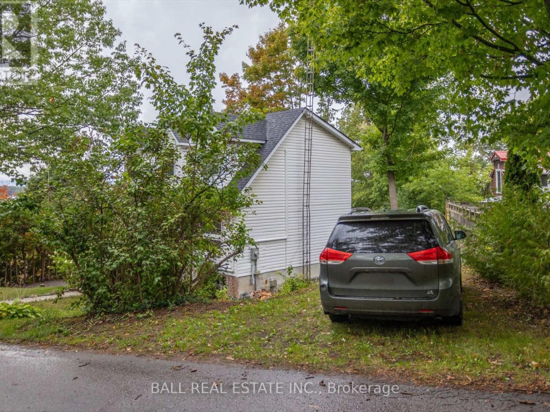 32 CHERRYHILL STREET, 