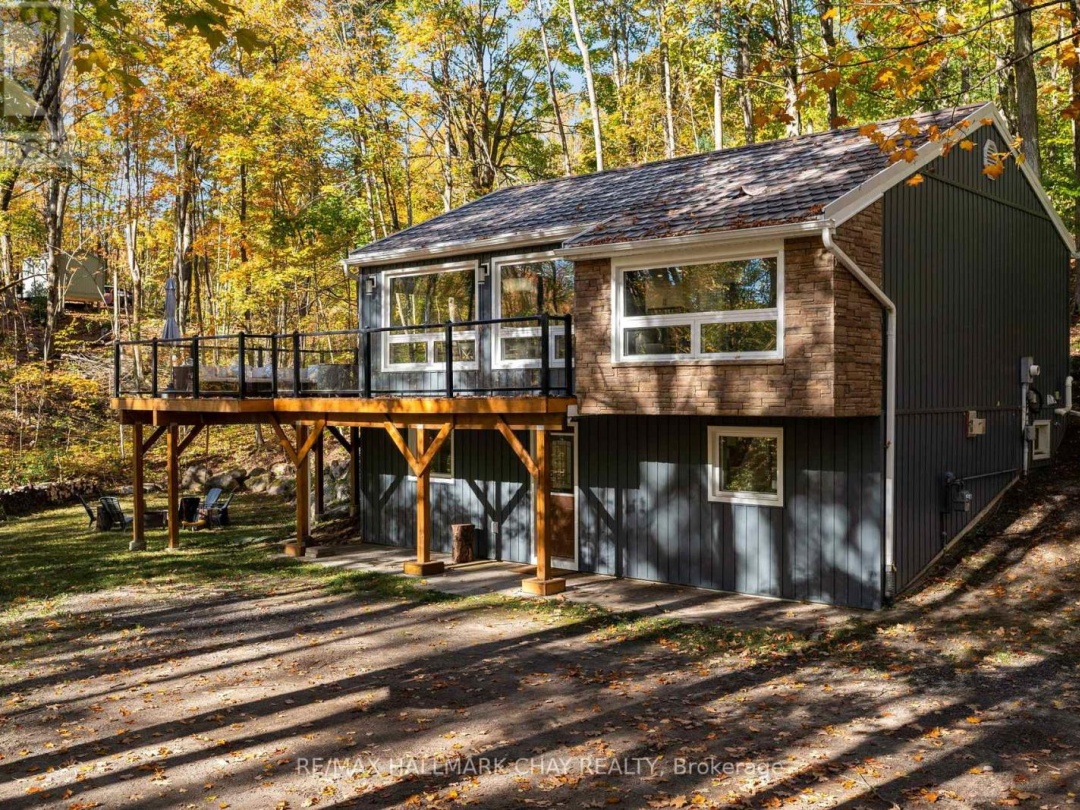 1 IROQUOIS RIDGE,