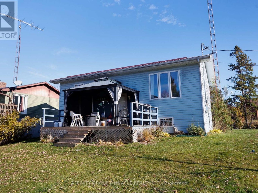 18 SUMMERSIDE ROAD,
