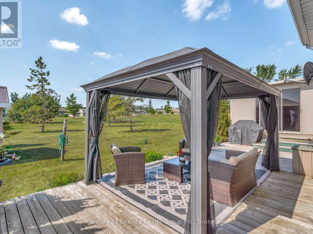 58 CREEKSIDE CIRCLE, 