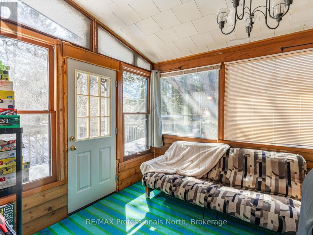 1093 TIFFANY LANE, 