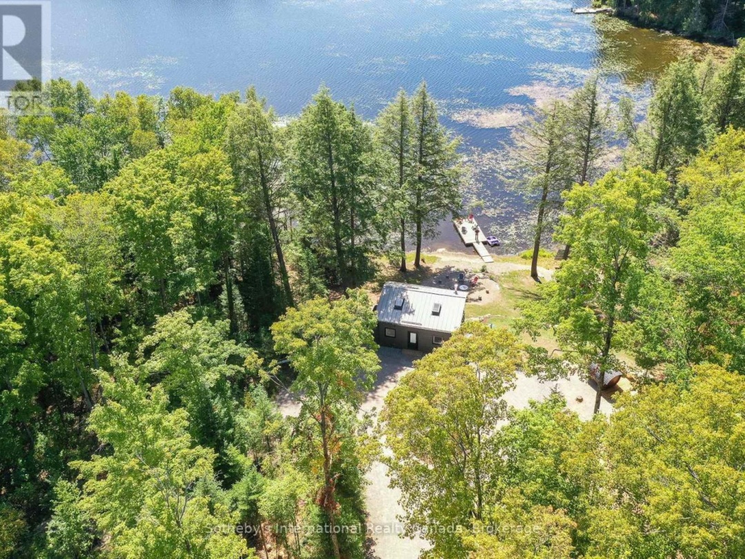 1211 PLUTO TRAIL, 