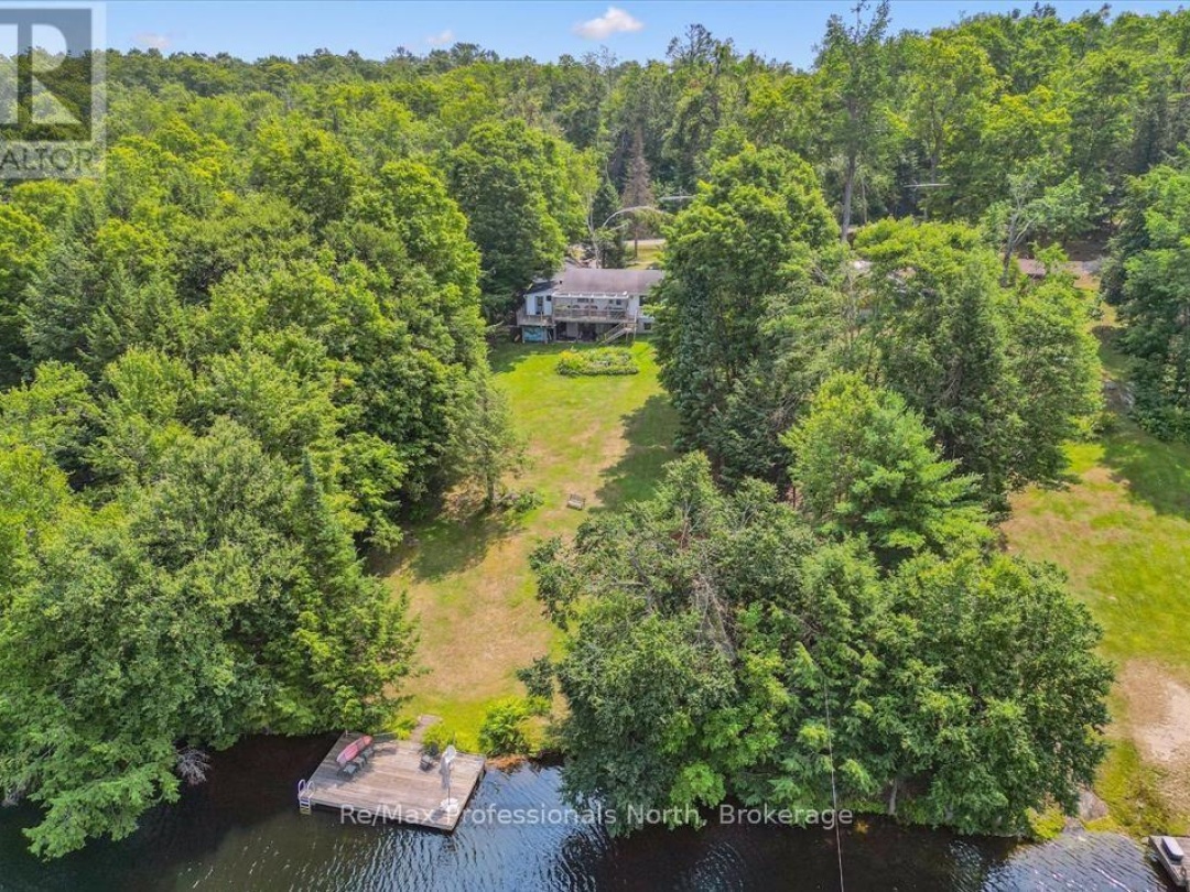 1042 RIVER HAVEN ROAD, Muskoka River