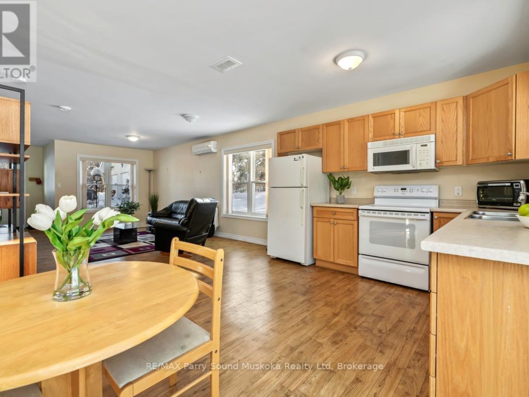 17 - 25 SEGUIN PLACE, 