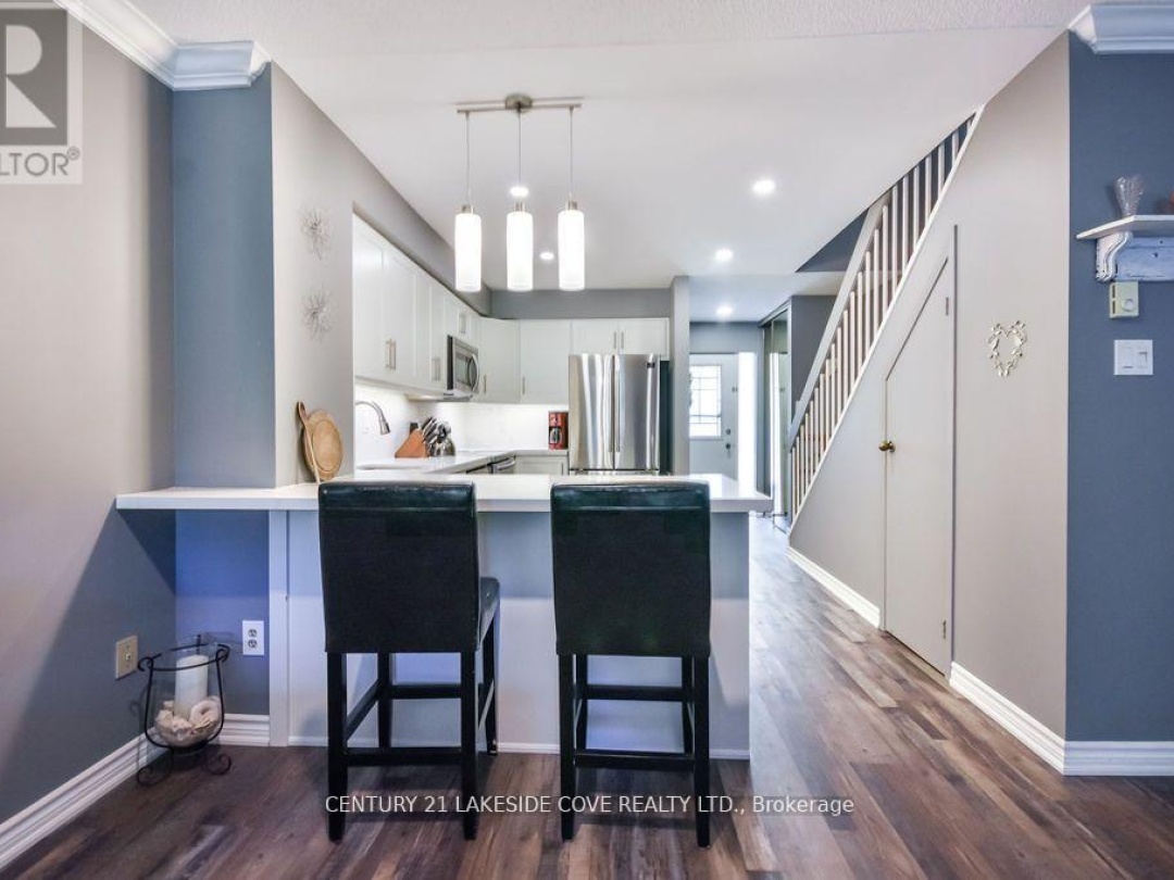 UNIT #7 - 70 LAGUNA PARKWAY, 