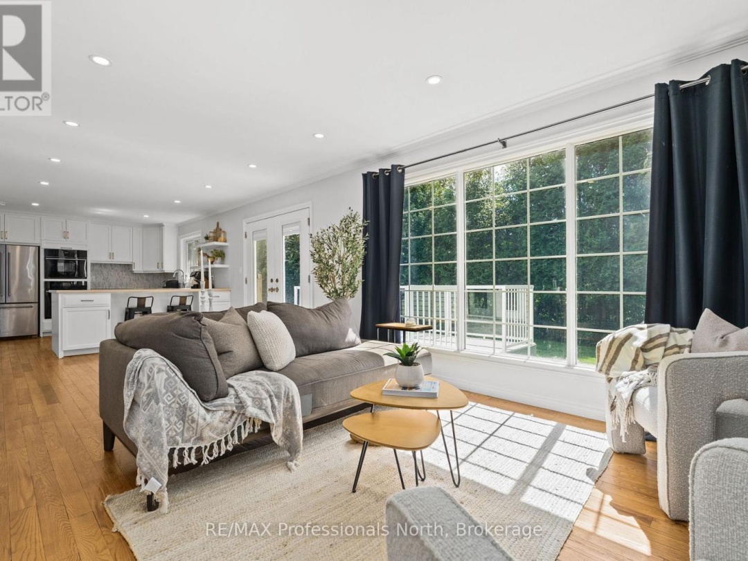16 BROBST FOREST CRESCENT, 