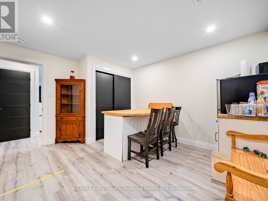 44 DENNIS DRIVE, Parry Sound
