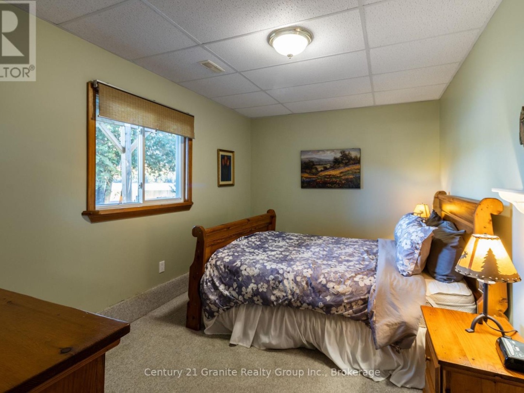 1317 Sullivan Drive, Haliburton Lake