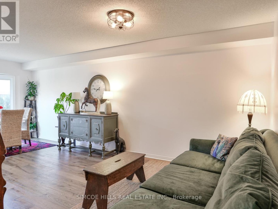 17 492 Laclie Street, Orillia