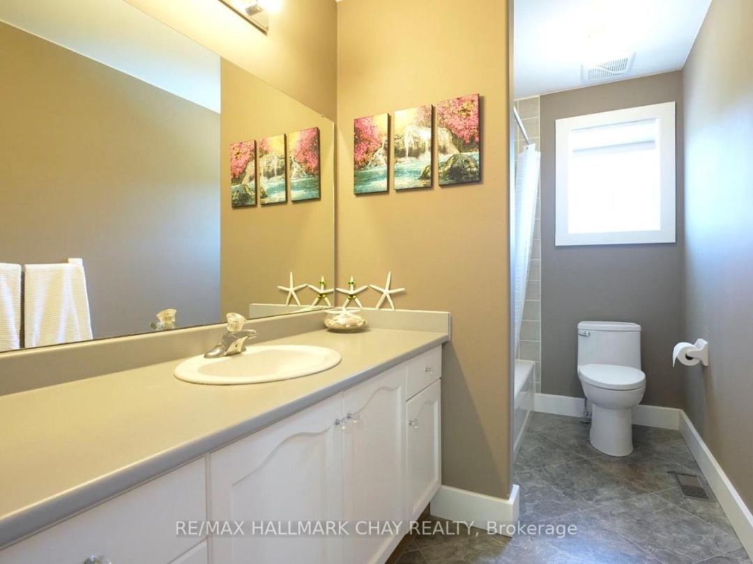 3159 BASS LAKE SIDE ROAD E, 