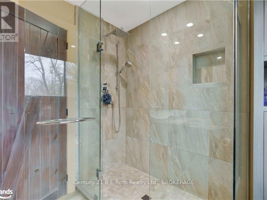 2983 Whelan Way, Black Lake
