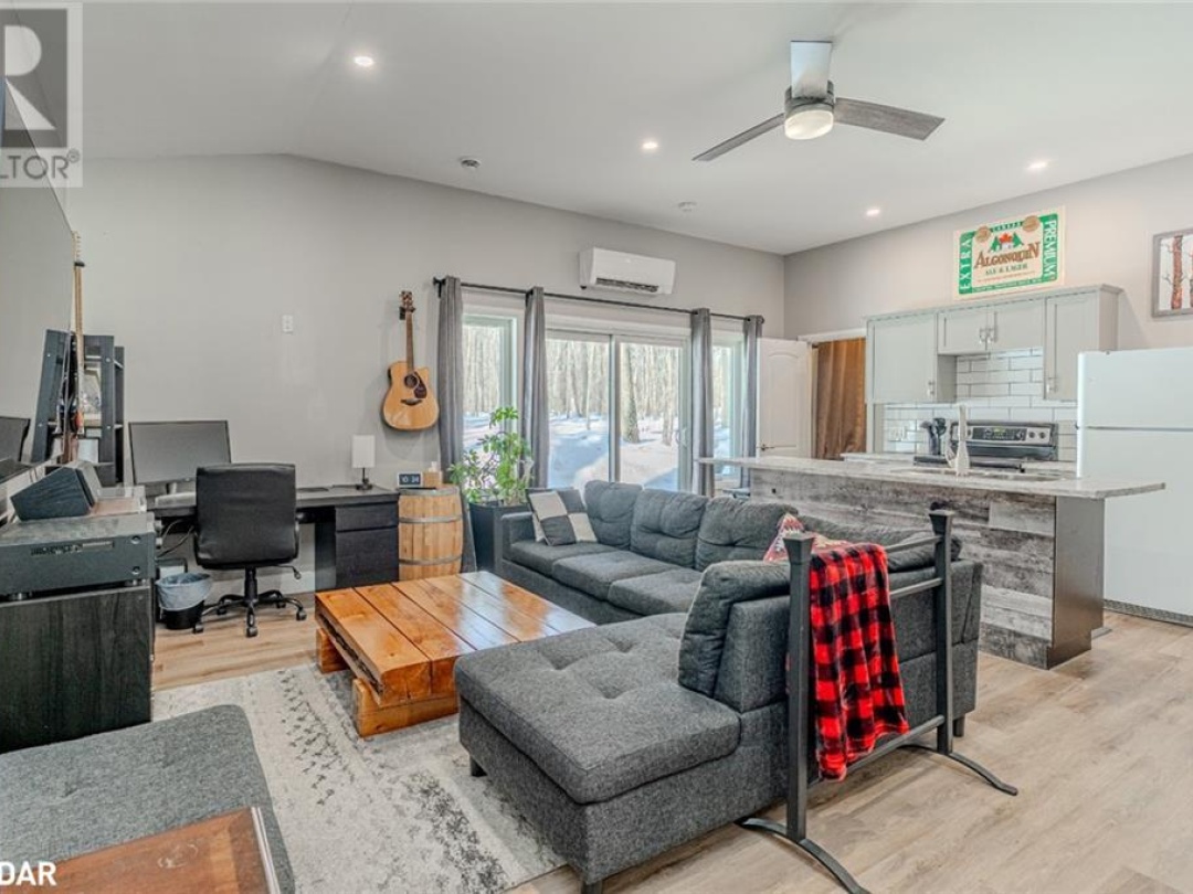 1710 Sandhill Road, Waubaushene