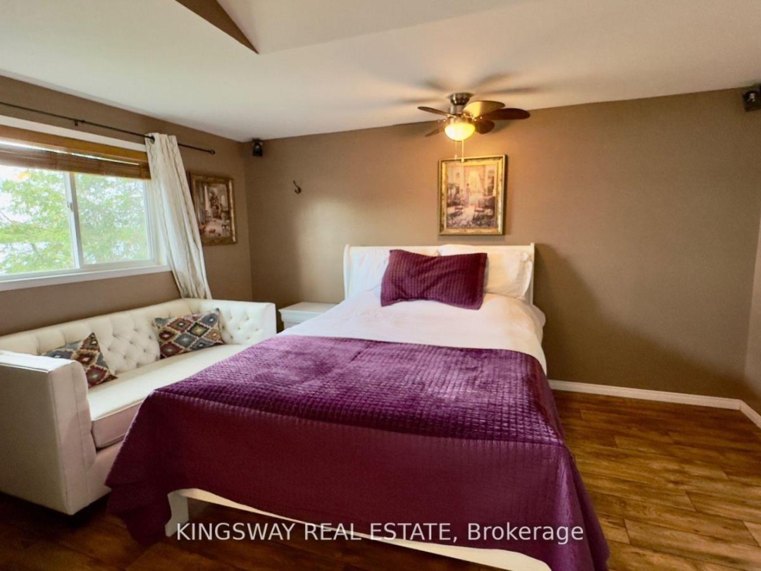 18 MITCHELLVIEW ROAD, 