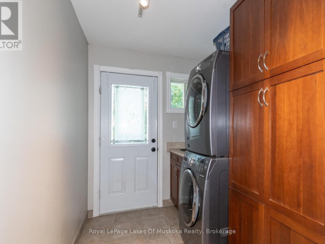 220 ALEXANDER STREET, 