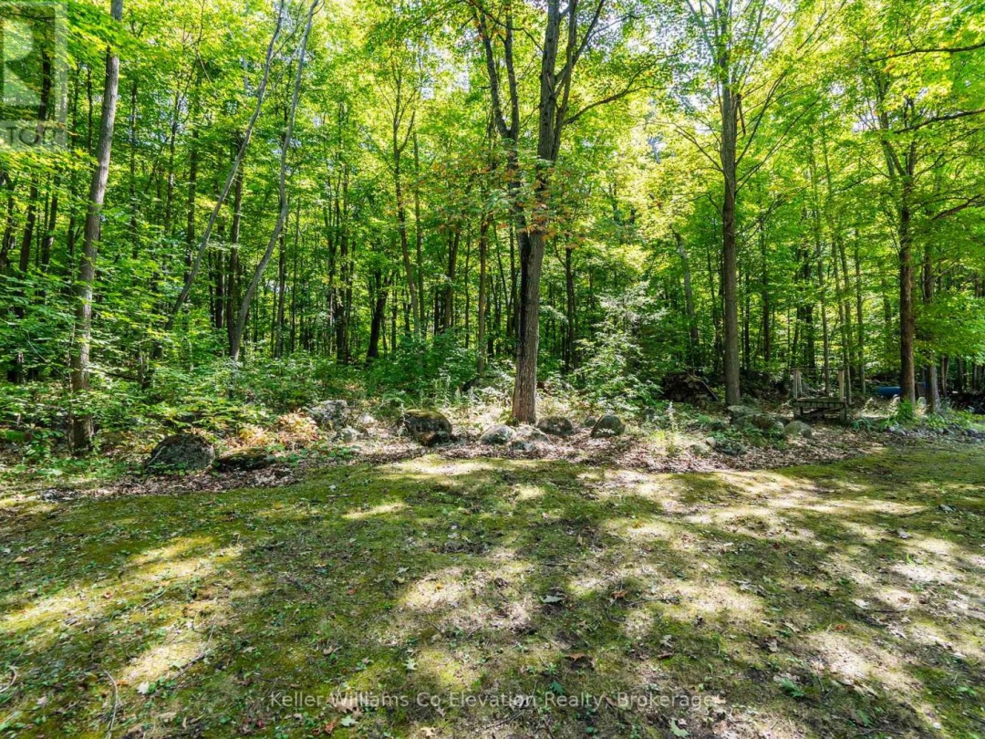 3 CROSSINGVIEW LANE, 