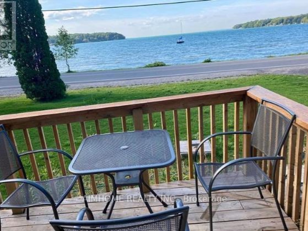 2858 Lakeshore Road E, Oro-Medonte