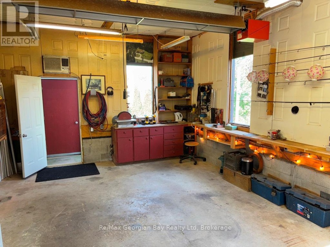 16 COMMUNITY CENTRE DRIVE, 