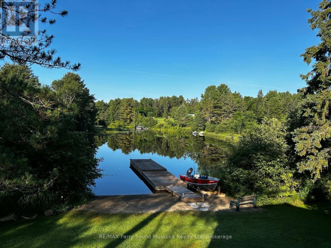 22 Dickinson Road, Manitouwabing Lake