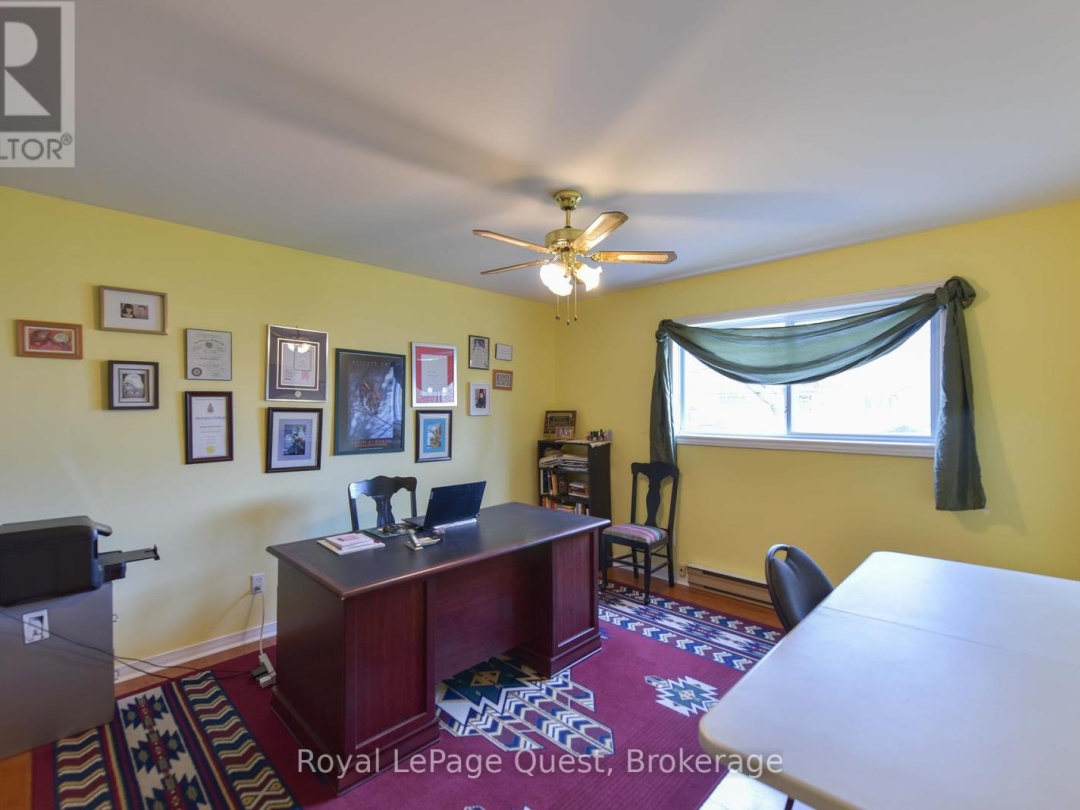 21 King's Court, Orillia