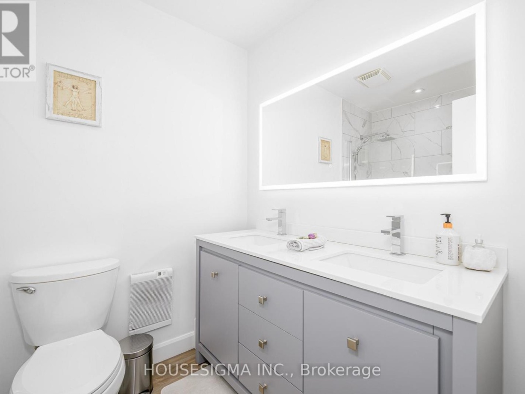 19 - 4 PARADISE BOULEVARD, 