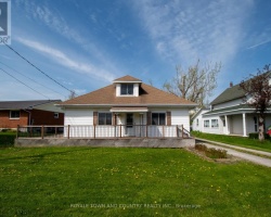 Property for Sale on 31 King Street, Kawartha Lakes (Fenelon Falls)