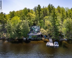 Cottage for Sale on Healey Lake