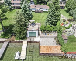 Cottage for Sale on Lake Simcoe