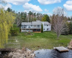 Cottage for Sale on Lake Scugog