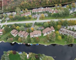 Cottage for Sale on Lake Simcoe