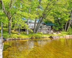 Cottage for Sale on Haliburton Lake
