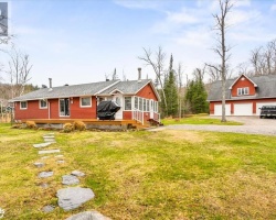 Cottage for Sale on Haliburton Lake