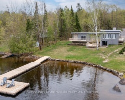 Cottage for Sale on Manitouwabing Lake