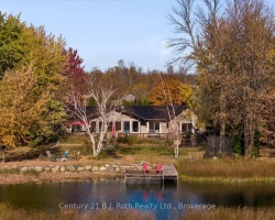 Cottage for Sale on Lake Simcoe