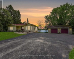 Cottage for Sale on Kashagawigamog Lake