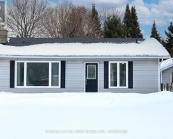 Property for Sale on 3245 Grayshott Drive, Severn (West Shore)